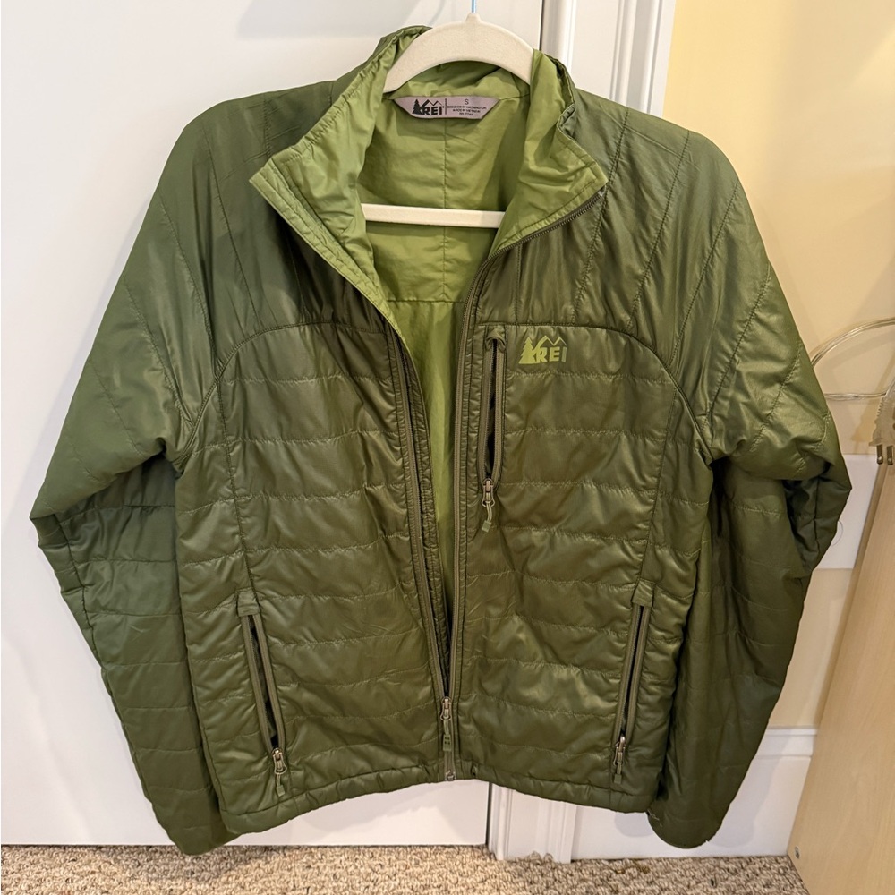 REI insulated layering jacket. Packable. Men’s small